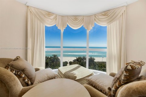 Condominio en venta en Miami Beach, Florida, 3 dormitorios, 191.38 m2 № 1697855 - foto 21