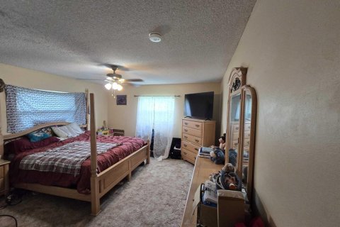 House in Tamarac, Florida 3 bedrooms, 151.52 sq.m. № 2261641 - photo 16