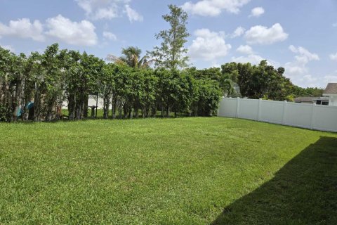 House in Tamarac, Florida 3 bedrooms, 151.52 sq.m. № 2261641 - photo 22
