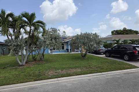 House in Tamarac, Florida 3 bedrooms, 151.52 sq.m. № 2261641 - photo 3