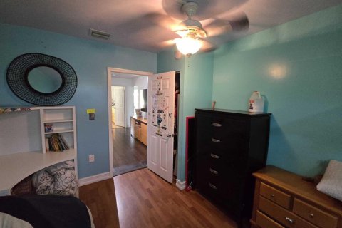 House in Tamarac, Florida 3 bedrooms, 151.52 sq.m. № 2261641 - photo 9