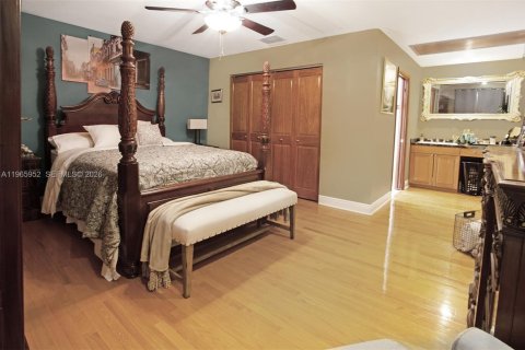 House in Homestead, Florida 5 bedrooms, 216.18 sq.m. № 2030605 - photo 22