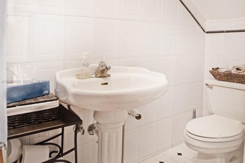 House in Homestead, Florida 5 bedrooms, 216.18 sq.m. № 2030605 - photo 14