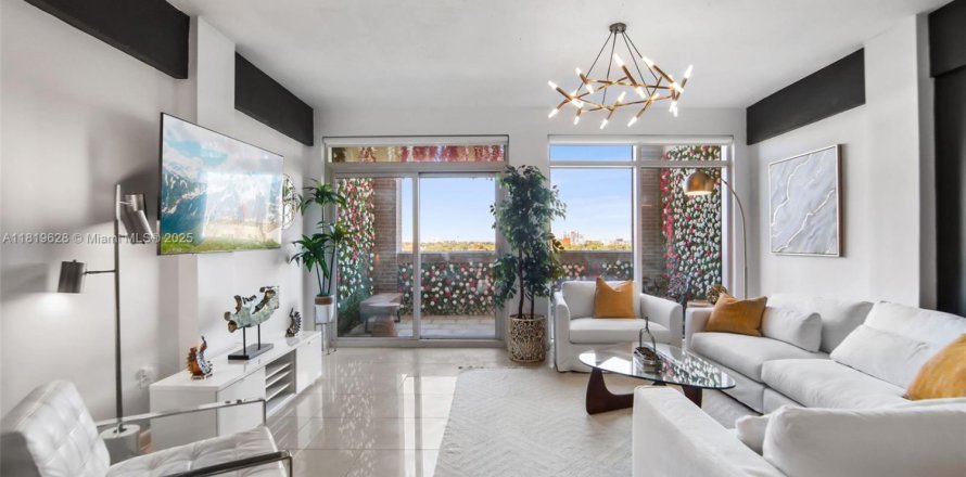 Touwnhouse à Miami, Floride 2 chambres, 117.89 m2 № 1779446