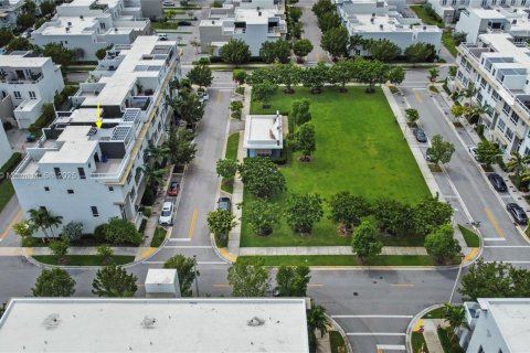 Townhouse in LANDMARK in Doral, Florida 4 bedrooms, 246.66 sq.m. № 1840986 - photo 23
