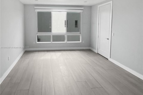 Townhouse in LANDMARK in Doral, Florida 4 bedrooms, 246.66 sq.m. № 1840986 - photo 10
