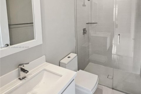Townhouse in LANDMARK in Doral, Florida 4 bedrooms, 246.66 sq.m. № 1840986 - photo 6