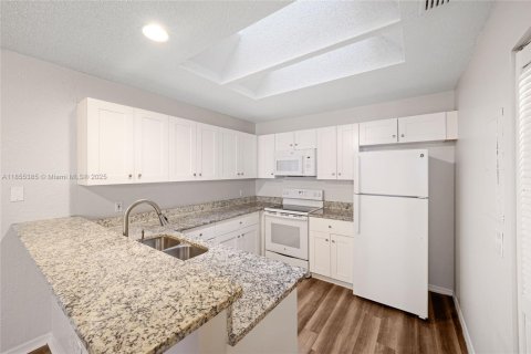 Touwnhouse à vendre à West Palm Beach, Floride: 2 chambres, 82.5 m2 № 1921902 - photo 8