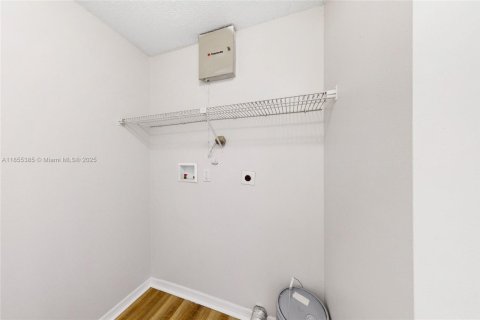 Touwnhouse à vendre à West Palm Beach, Floride: 2 chambres, 82.5 m2 № 1921902 - photo 17