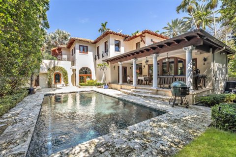 Casa en venta en Miami, Florida, 5 dormitorios, 396.6 m2 № 2056869 - foto 11