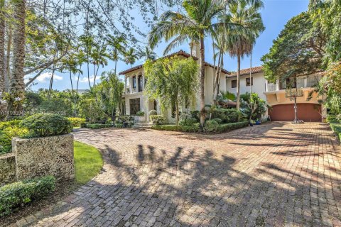 Casa en venta en Miami, Florida, 5 dormitorios, 396.6 m2 № 2056869 - foto 3