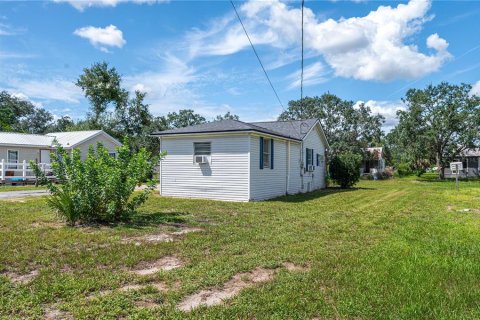 House in Lake Wales, Florida 2 bedrooms, 63.55 sq.m. № 2224710 - photo 15