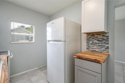 House in Lake Wales, Florida 2 bedrooms, 63.55 sq.m. № 2224710 - photo 5
