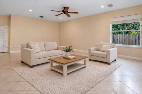 Casa en venta en Boca Raton, Florida, 4 dormitorios, 239.32 m2 № 2046763 - foto 10