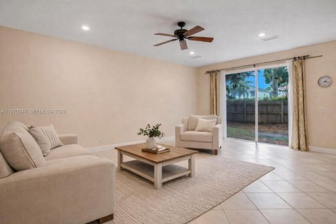 Casa en venta en Boca Raton, Florida, 4 dormitorios, 239.32 m2 № 2046763 - foto 9