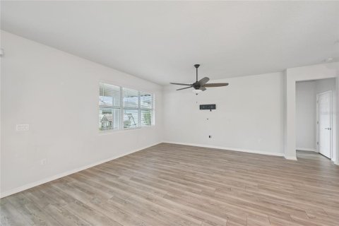 House in Riverview, Florida 4 bedrooms, 264.49 sq.m. № 2152322 - photo 7