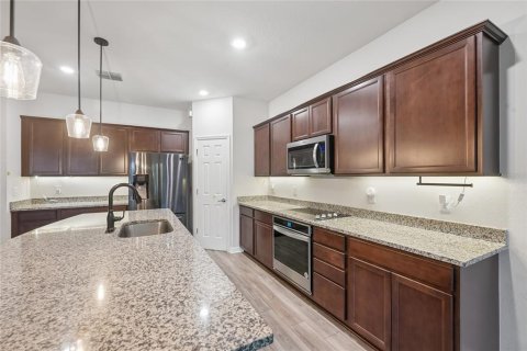 House in Riverview, Florida 4 bedrooms, 264.49 sq.m. № 2152322 - photo 11