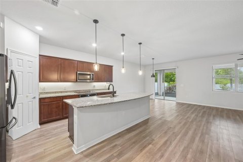 House in Riverview, Florida 4 bedrooms, 264.49 sq.m. № 2152322 - photo 9