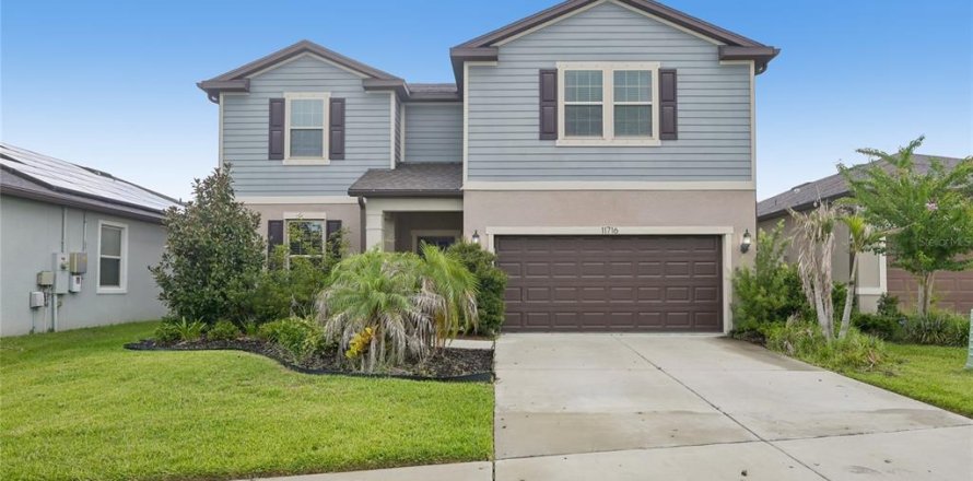 House in Riverview, Florida 4 bedrooms, 264.49 sq.m. № 2152322