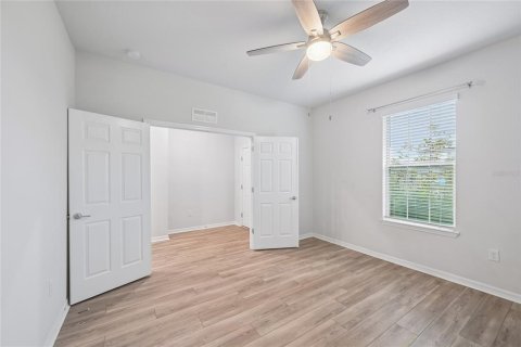 House in Riverview, Florida 4 bedrooms, 264.49 sq.m. № 2152322 - photo 3