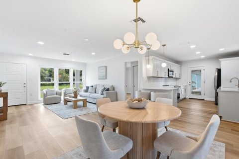 Casa en venta en Tampa, Florida, 3 dormitorios, 135.17 m2 № 2349594 - foto 10