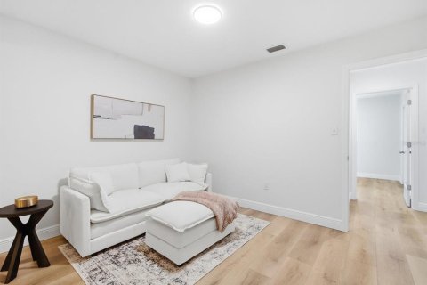 Casa en venta en Tampa, Florida, 3 dormitorios, 135.17 m2 № 2349594 - foto 29