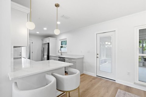 Casa en venta en Tampa, Florida, 3 dormitorios, 135.17 m2 № 2349594 - foto 14
