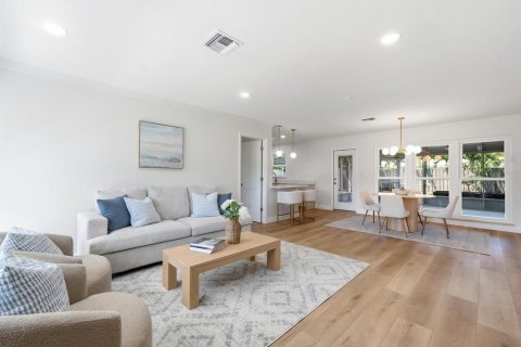 Casa en venta en Tampa, Florida, 3 dormitorios, 135.17 m2 № 2349594 - foto 5