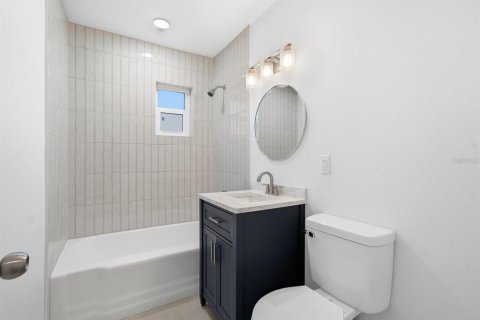 Casa en venta en Tampa, Florida, 3 dormitorios, 135.17 m2 № 2349594 - foto 30