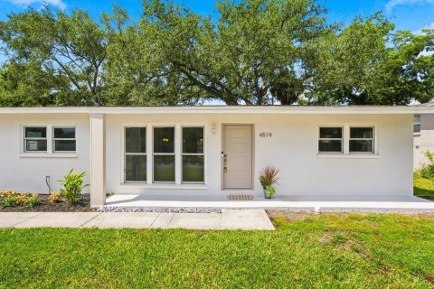 Casa en Tampa, Florida 3 dormitorios, 135.17 m2 № 2349594