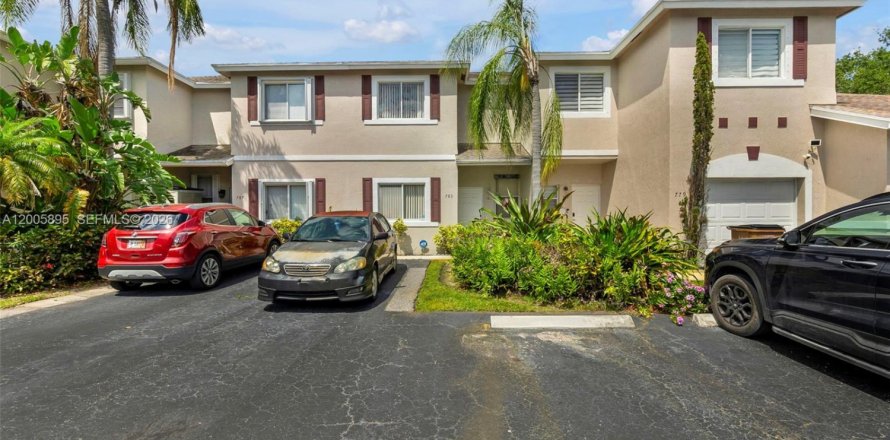 Touwnhouse à Deerfield Beach, Floride 2 chambres, 139.73 m2 № 2070992