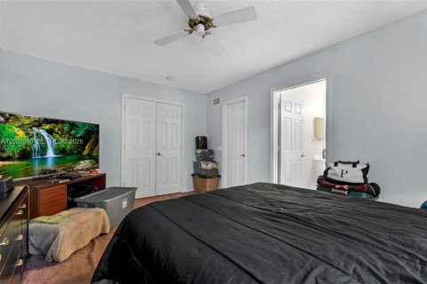 Touwnhouse à vendre à Deerfield Beach, Floride: 2 chambres, 139.73 m2 № 2070992 - photo 17