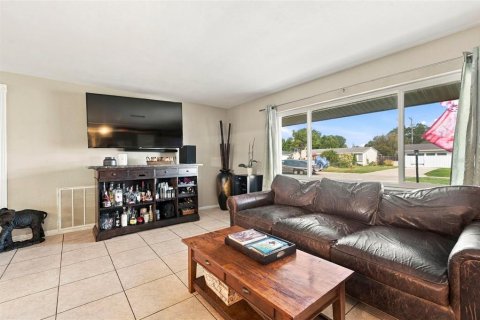 Villa ou maison à vendre à Seminole, Floride: 3 chambres, 169.73 m2 № 2398817 - photo 8