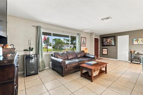 Villa ou maison à vendre à Seminole, Floride: 3 chambres, 169.73 m2 № 2398817 - photo 7
