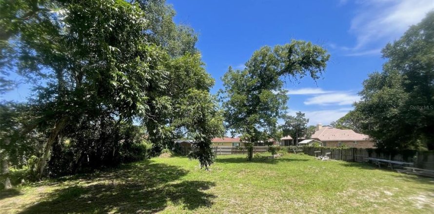 Terreno en New Smyrna Beach, Florida № 2167155