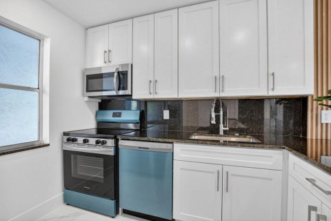 Condominio en venta en Boca Raton, Florida, 2 dormitorios, 88.26 m2 № 2261432 - foto 5