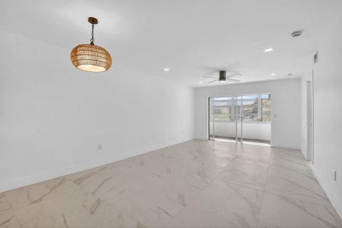 Condominio en venta en Boca Raton, Florida, 2 dormitorios, 88.26 m2 № 2261432 - foto 10