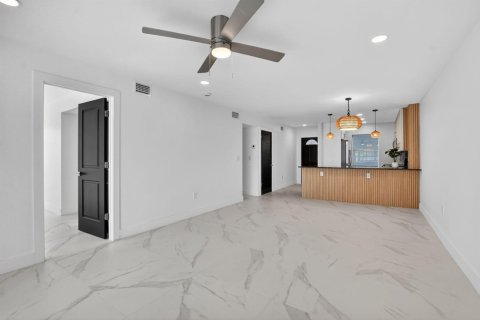 Condominio en venta en Boca Raton, Florida, 2 dormitorios, 88.26 m2 № 2261432 - foto 14