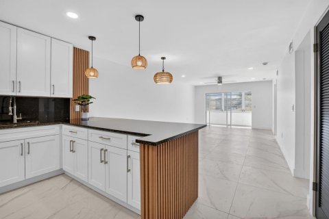 Condominio en Boca Raton, Florida, 2 dormitorios  № 2261432