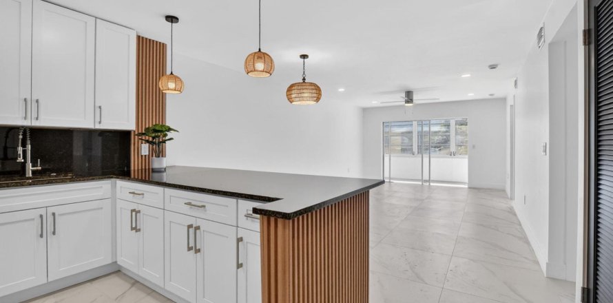 Condominio en Boca Raton, Florida, 2 dormitorios № 2261432
