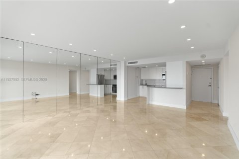 Copropriété à louer à Miami, Floride: 1 chambre, 82.31 m2 № 1987280 - photo 10