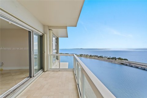 Copropriété à louer à Miami, Floride: 1 chambre, 82.31 m2 № 1987280 - photo 1