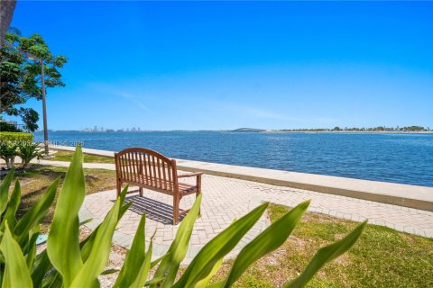 Copropriété à louer à Miami, Floride: 1 chambre, 82.31 m2 № 1987280 - photo 25