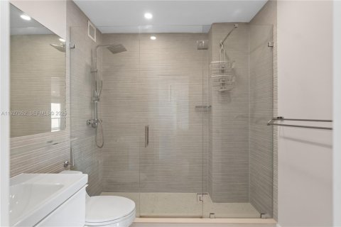 Copropriété à louer à Miami, Floride: 1 chambre, 82.31 m2 № 1987280 - photo 15