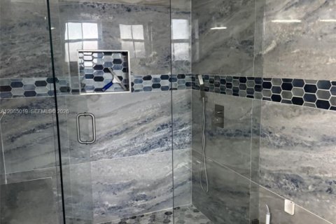 Villa ou maison à louer à Miami, Floride: 1 chambre, 46.45 m2 № 2353958 - photo 5