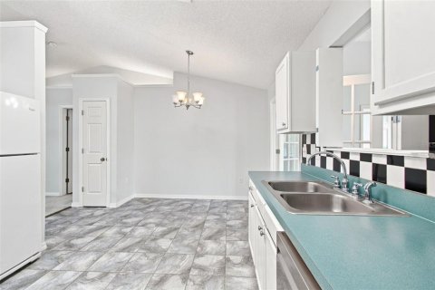 Villa ou maison à vendre à Tavares, Floride: 4 chambres, 155.89 m2 № 2342507 - photo 18