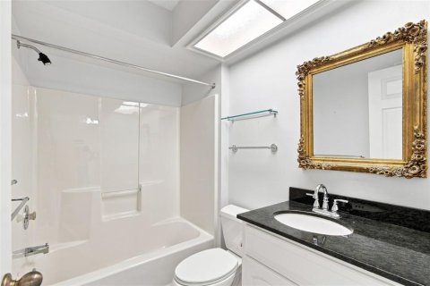 Villa ou maison à vendre à Tavares, Floride: 4 chambres, 155.89 m2 № 2342507 - photo 8