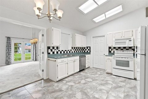 Villa ou maison à vendre à Tavares, Floride: 4 chambres, 155.89 m2 № 2342507 - photo 16
