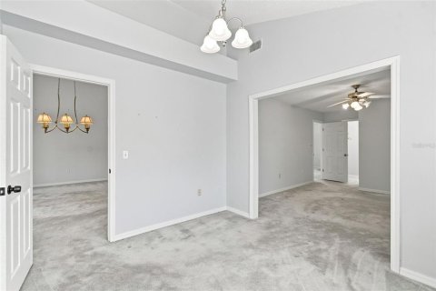 Villa ou maison à vendre à Tavares, Floride: 4 chambres, 155.89 m2 № 2342507 - photo 6