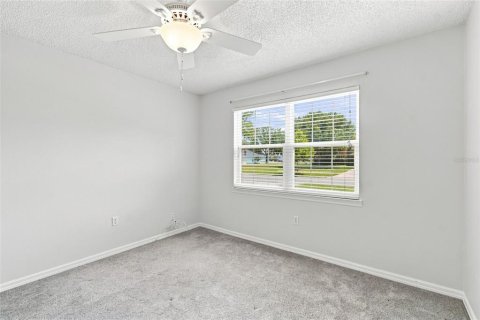 Villa ou maison à vendre à Tavares, Floride: 4 chambres, 155.89 m2 № 2342507 - photo 28